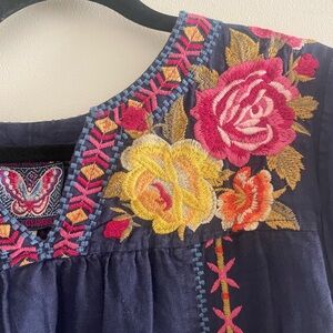 Johnny Was Linen dress with embroidery size Medium